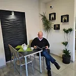 Hotelik Sj